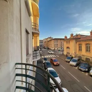 Appartement Label Etape - 2min Gare - Wifi - Terrasse, Marseille