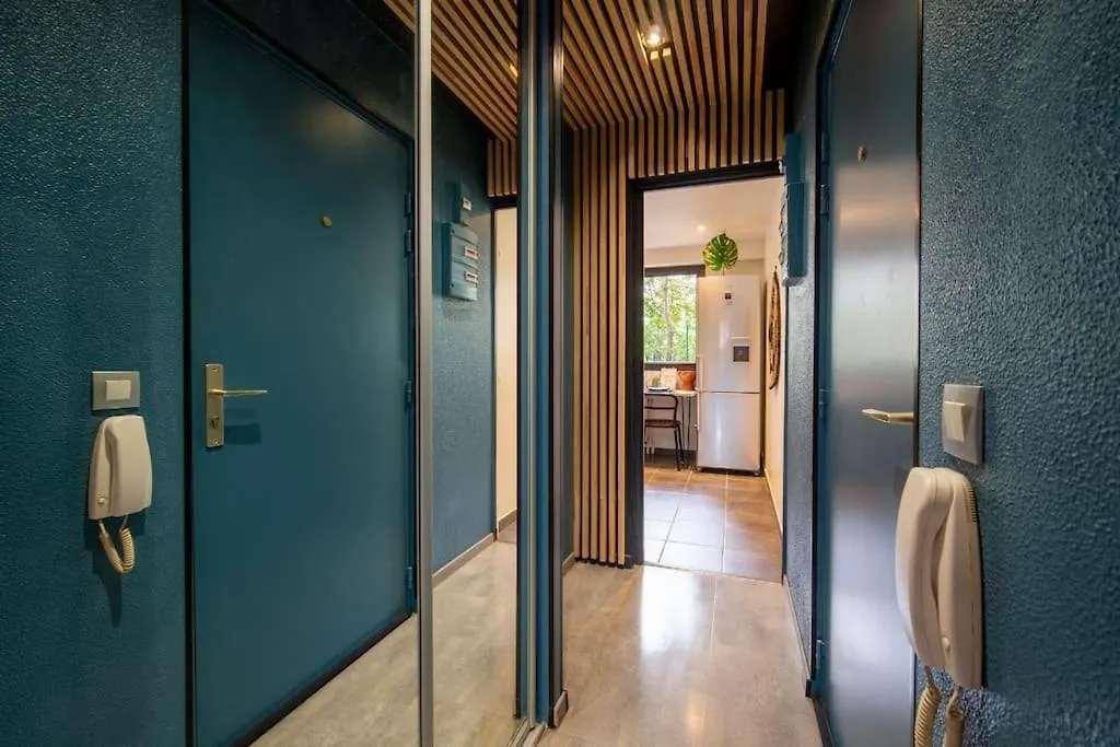 Air-Conditioned Apartment With Private Parking Marseille