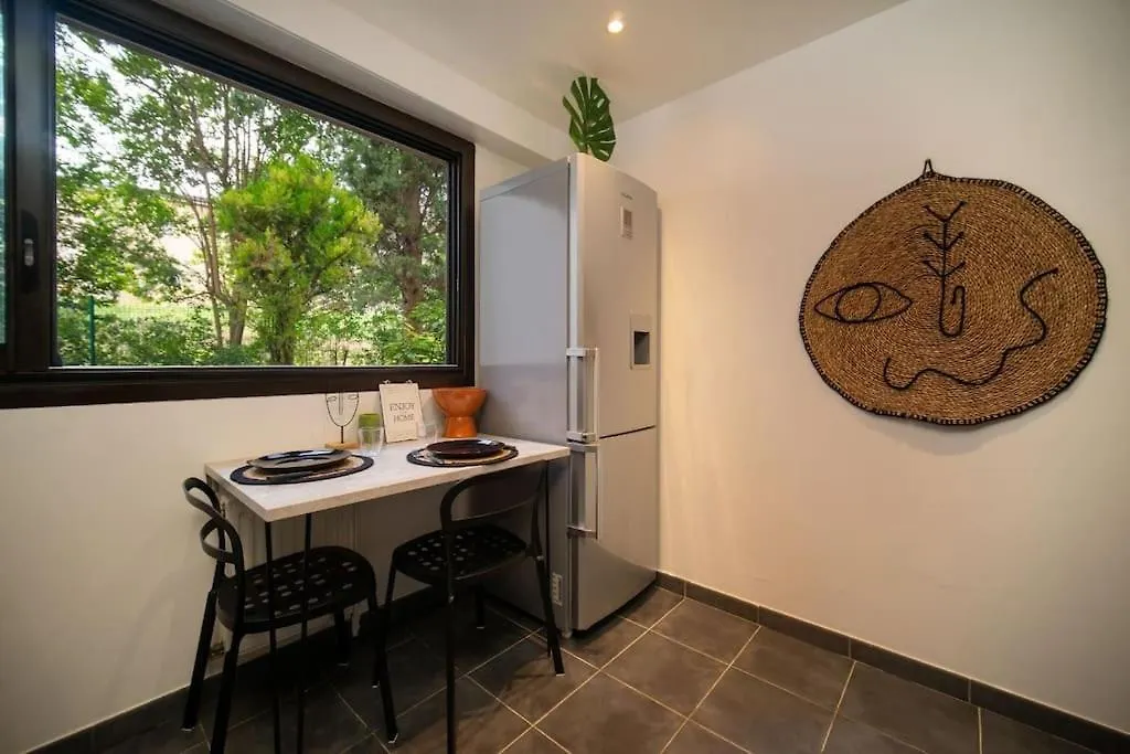 Air-Conditioned Apartment With Private Parking Marseille